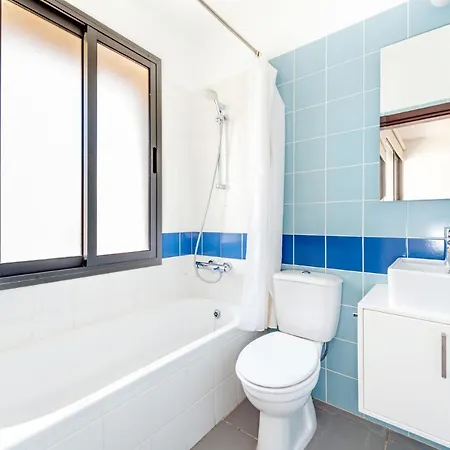 Vilă Imagine Your Family Renting A Luxury Holiday Close To Latchi's Main Attractions, Latchi 1264