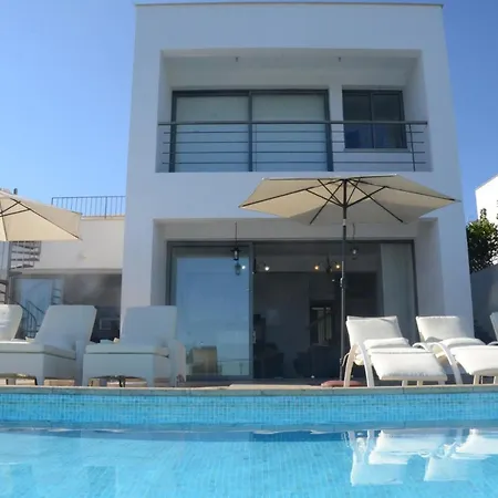 Imagine Your Family Renting A Luxury Holiday Close To Latchi’s Main Attractions, Latchi 1264